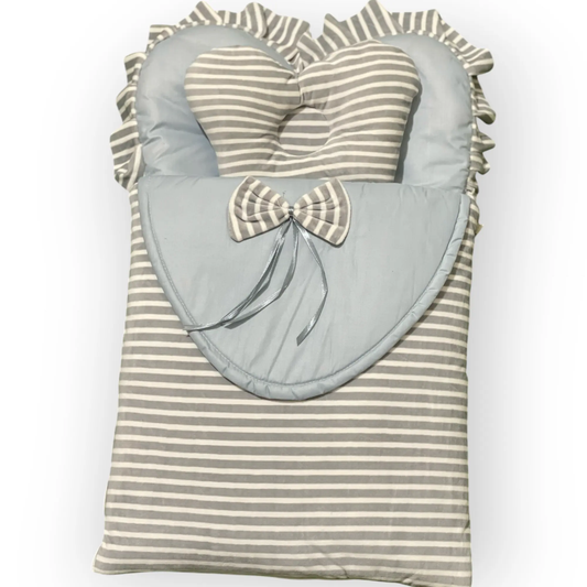 CN – BABY CARRY NEST BOW LINES WITH PILLOW - Pyare Bachay