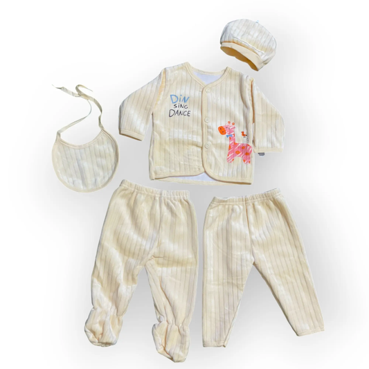 DINSING DANCE GIRAFFE WARM FLEECE SET – 5PCS - Pyare Bachay 